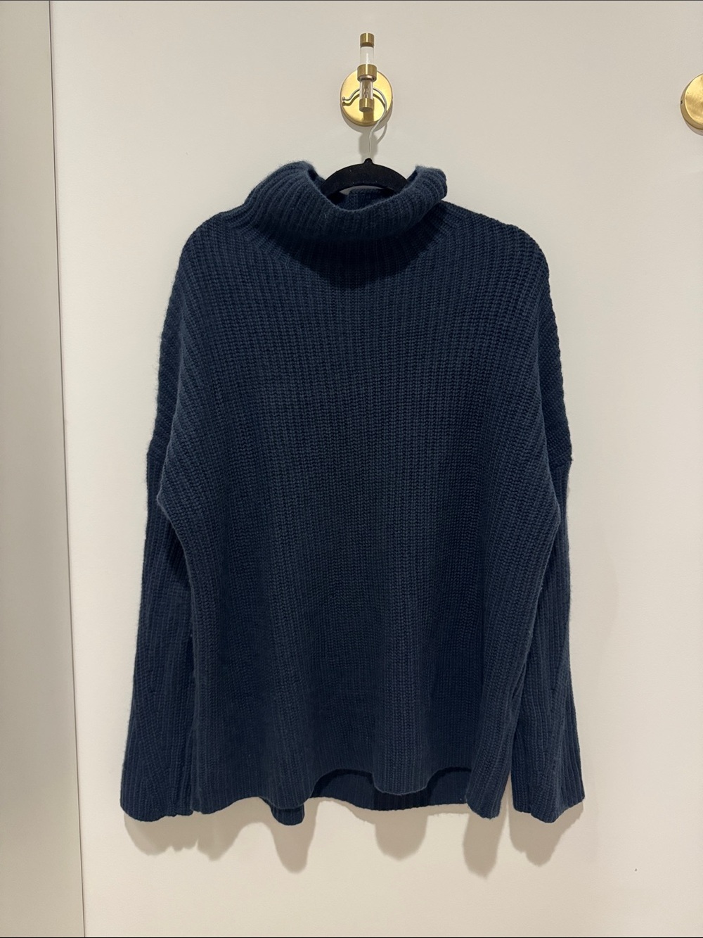 NAADAM Sweater 💙